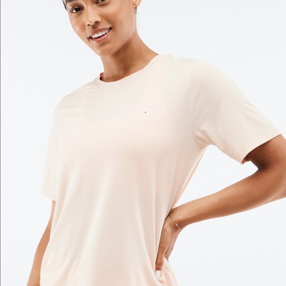 Fabletics light pink short sleeve tee